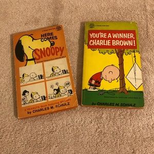 Vintage 1968 Lot of 2 Peanuts Paperback Books Charlie Brown & Snoopy